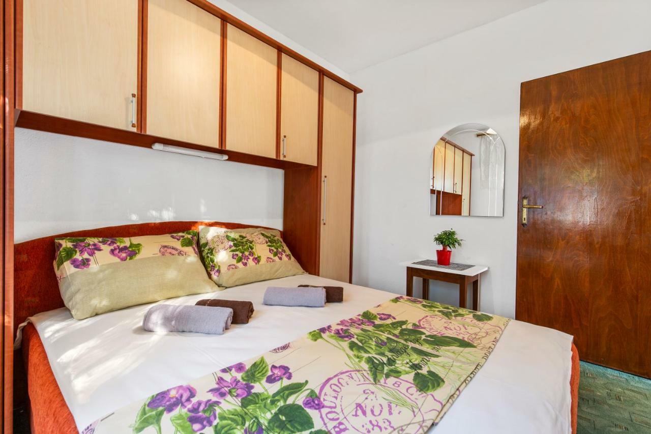 Appartement Ruza à Senj  Extérieur photo