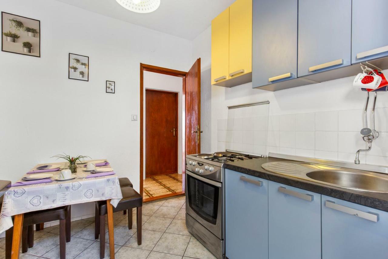 Appartement Ruza à Senj  Extérieur photo